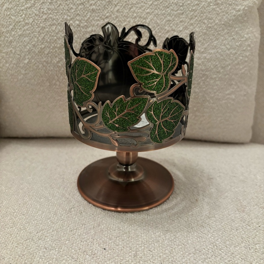 Bath & Body Works Pumpkin Patch Glitter 3-Wick Pedestal Candle Holder Copper - Picture 3 of 3